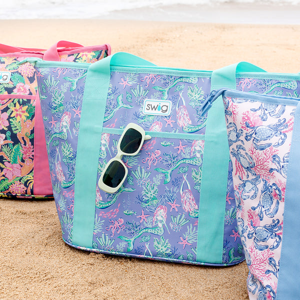 Swig Life Under the Sea Insulated Zippi Cooler on the beach